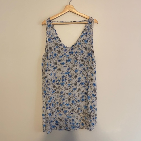 Torrid Floral  Hi-Low Chiffon Tank Top - Picture 2 of 6